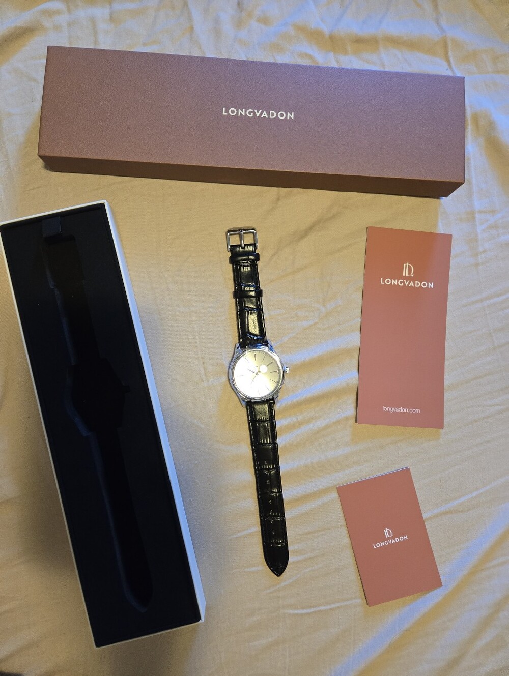 Longvadon Neritage Noir Wristwatch